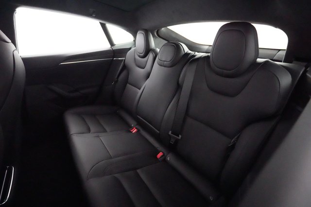 2023 Tesla Model S — photo 18 of 21