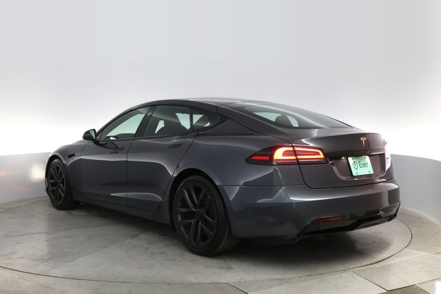 2023 Tesla Model S — photo 13 of 21
