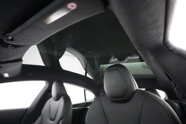 2023 Tesla Model S — photo 19 of 21