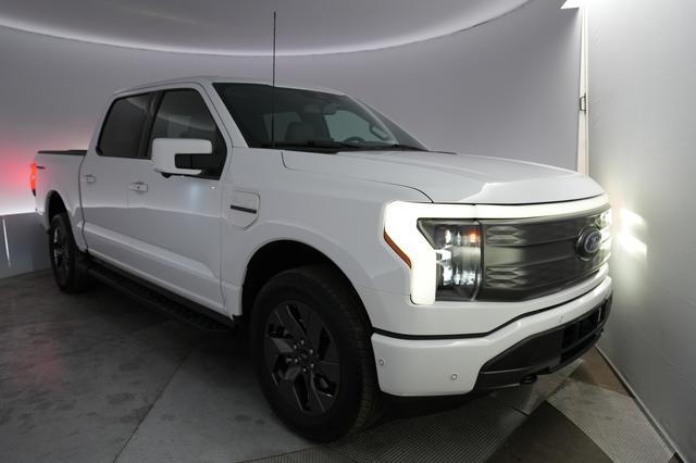2023 Ford F-150 Lightning — VIN 1FTVW1EV8PWG59207