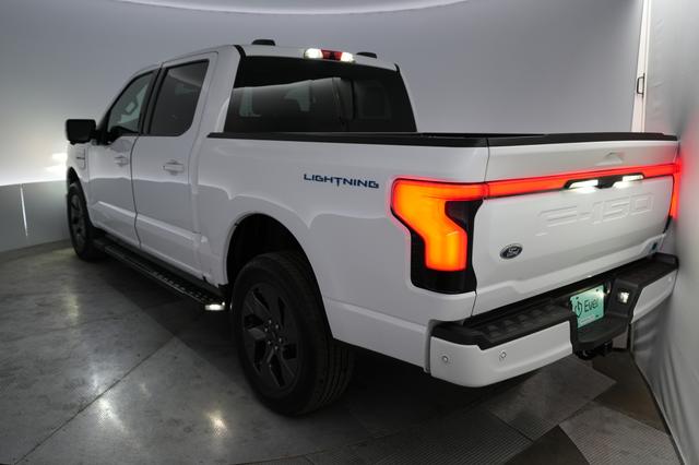 2023 Ford F-150 Lightning — photo 2 of 16