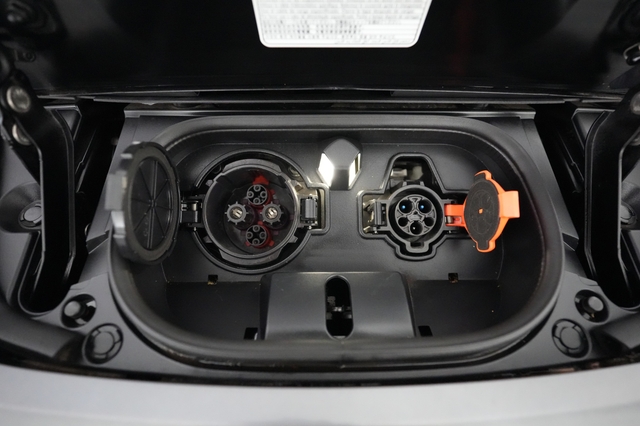 2023 Nissan LEAF