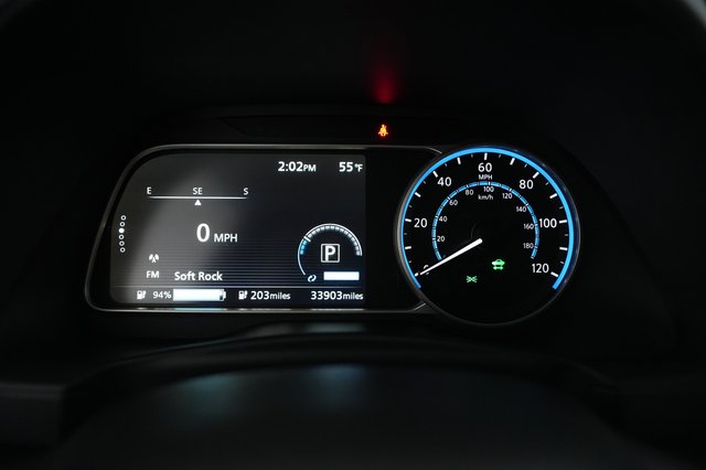 2023 Nissan LEAF — photo 5 of 20