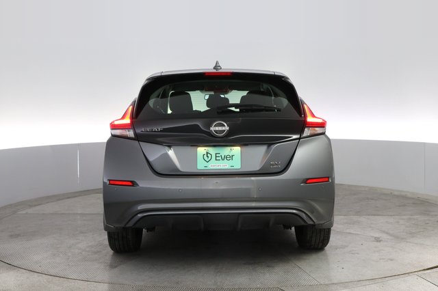 2023 Nissan LEAF — photo 12 of 20