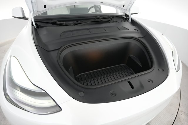 2024 Tesla Model Y — photo 20 of 21