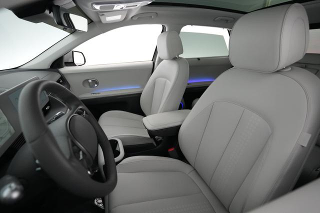 2024 Hyundai IONIQ 5 — photo 3 of 21