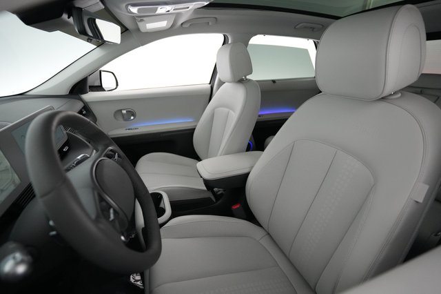 2024 Hyundai IONIQ 5 — photo 3 of 21