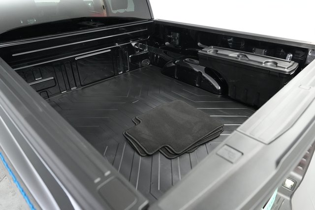 2024 Ford F-150 Lightning — photo 6 of 15