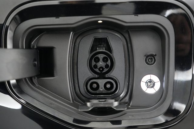 2024 Ford F-150 Lightning — photo 8 of 15