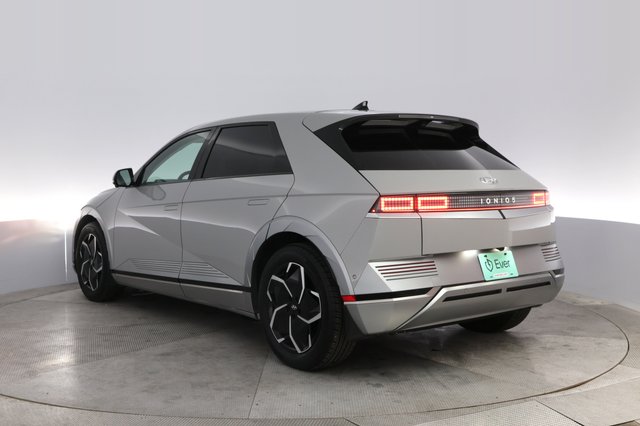 2024 Hyundai IONIQ 5 — photo 13 of 20