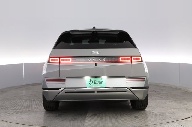 2024 Hyundai IONIQ 5 — photo 12 of 20