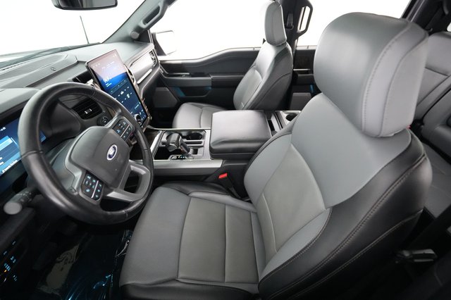2022 Ford F-150 Lightning — photo 3 of 18
