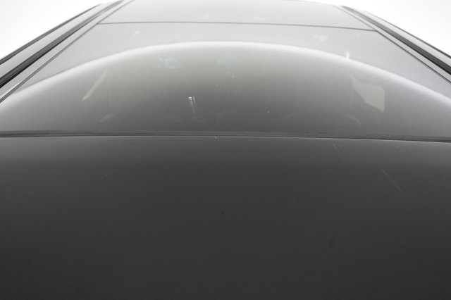 2022 Ford F-150 Lightning — photo 16 of 18