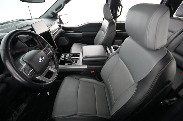 2022 Ford F-150 Lightning — photo 3 of 16