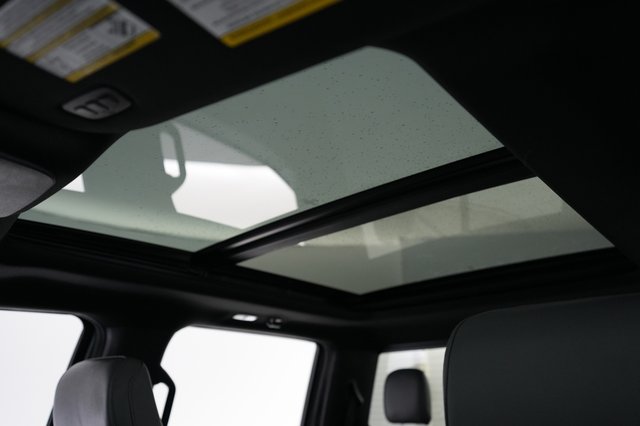 2022 Ford F-150 Lightning — photo 14 of 16