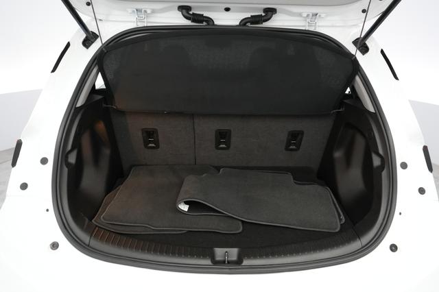 2022 Chevrolet Bolt EV — photo 6 of 20