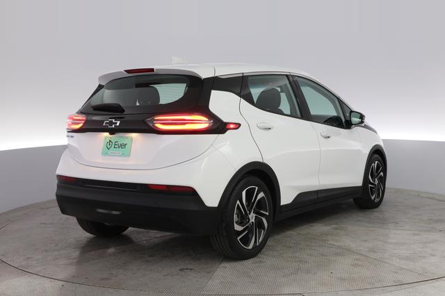 2022 Chevrolet Bolt EV — photo 2 of 20