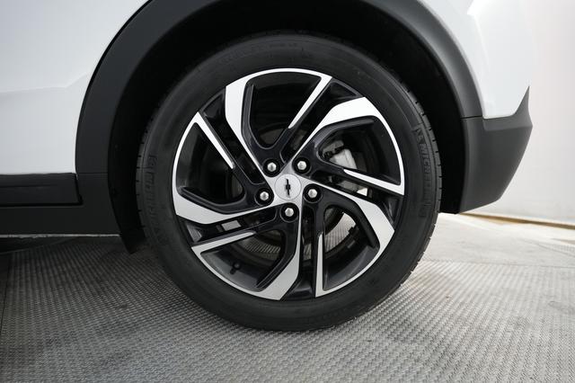 2022 Chevrolet Bolt EV — photo 7 of 20