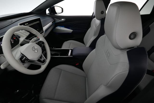2023 Volkswagen ID.4 — photo 3 of 21