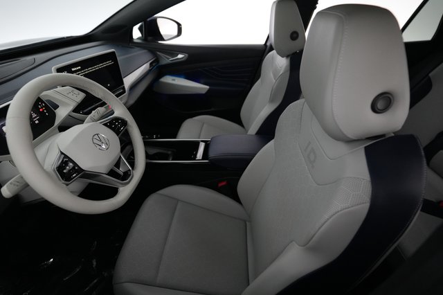 2023 Volkswagen ID.4 — photo 3 of 21