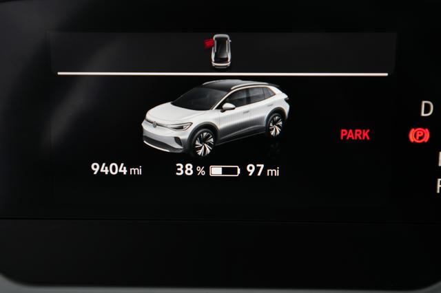 2023 Volkswagen ID.4 — photo 5 of 21