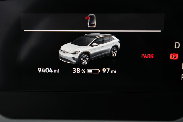 2023 Volkswagen ID.4 — photo 5 of 21