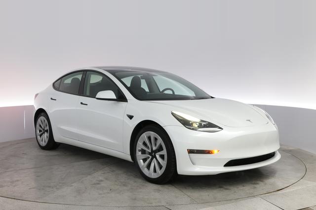 2023 Tesla Model 3 — photo 10 of 23