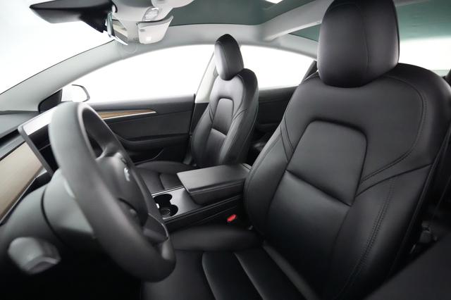 2023 Tesla Model 3 — photo 3 of 23