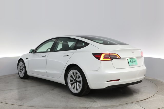 2023 Tesla Model 3 — photo 13 of 23