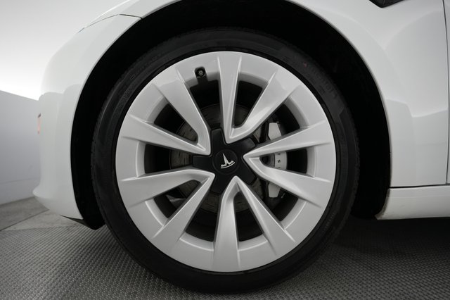 2023 Tesla Model 3 — photo 16 of 23