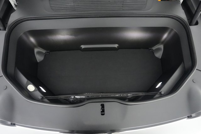 2023 Rivian R1S — photo 22 of 23