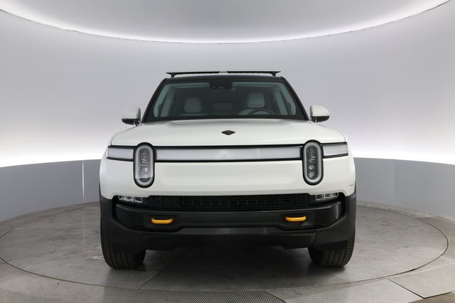 2023 Rivian R1S — photo 9 of 23