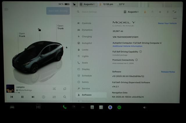 2024 Tesla Model Y — photo 5 of 21