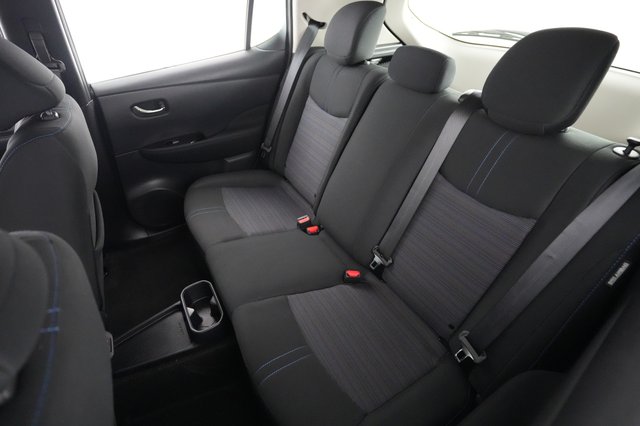 2025 Nissan LEAF — photo 19 of 20