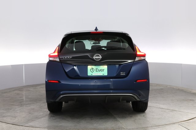 2025 Nissan LEAF — photo 12 of 20