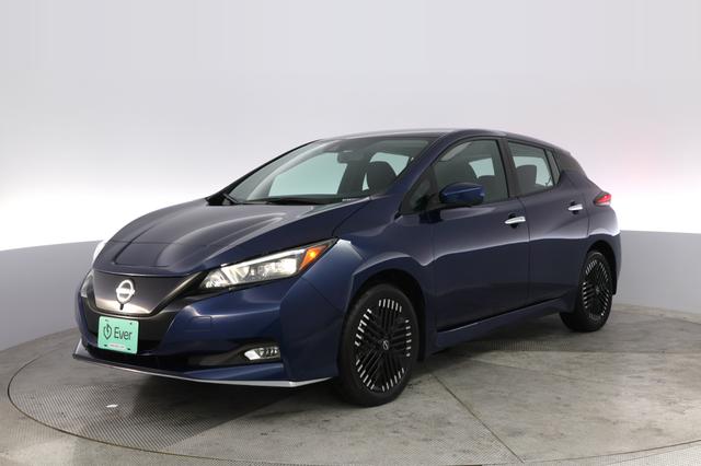 2025 Nissan LEAF — VIN 1N4CZ1CV7SC563831