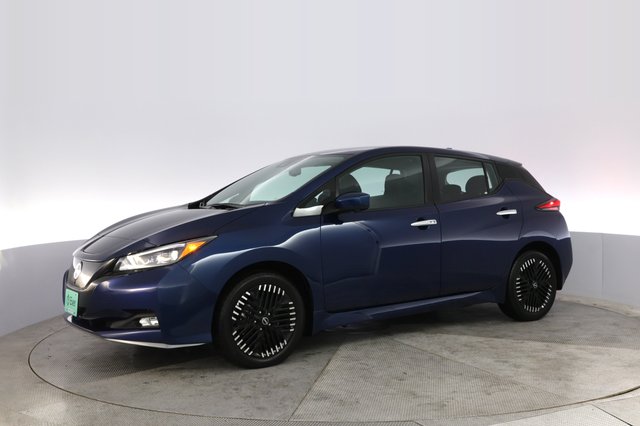 2025 Nissan LEAF — photo 14 of 20