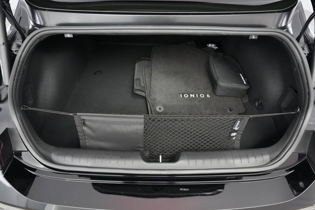 2023 Hyundai IONIQ 6 — photo 6 of 21