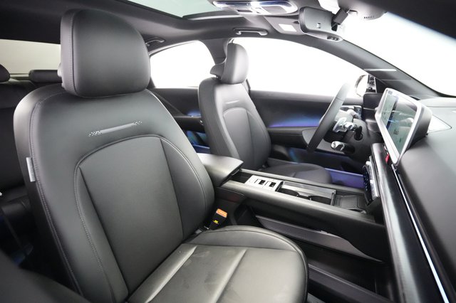 2023 Hyundai IONIQ 6 — photo 18 of 21