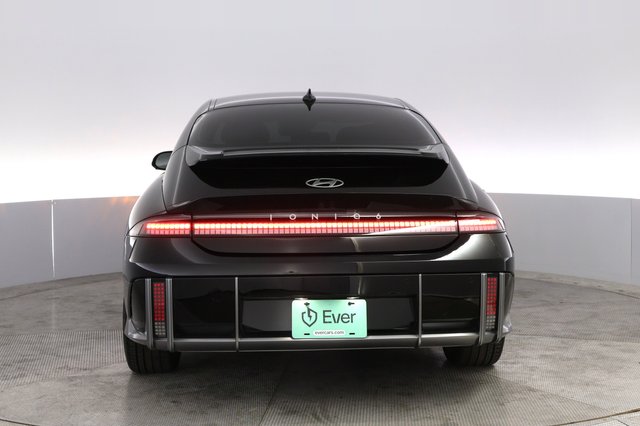 2023 Hyundai IONIQ 6 — photo 12 of 21