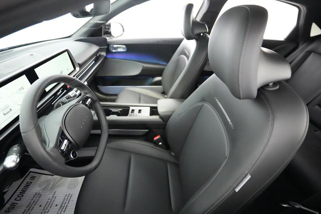 2023 Hyundai IONIQ 6 — photo 3 of 21