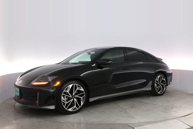 2023 Hyundai IONIQ 6 — photo 14 of 21