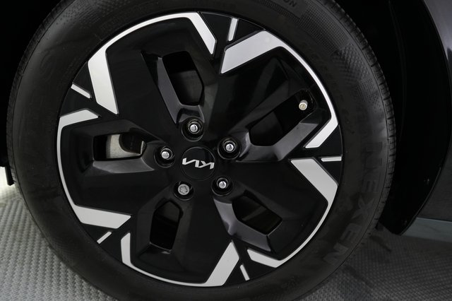 2023 Kia Niro EV — photo 7 of 22