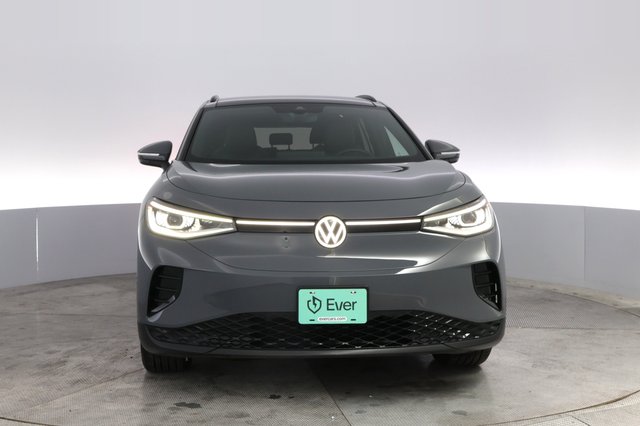 2023 Volkswagen ID.4 — photo 9 of 20