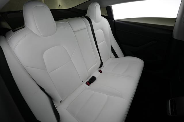 2023 Tesla Model 3 — photo 4 of 21