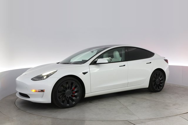 2023 Tesla Model 3 — photo 14 of 21