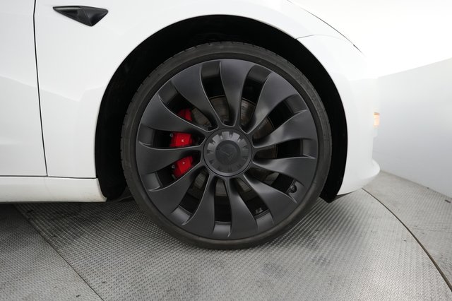 2023 Tesla Model 3 — photo 16 of 21