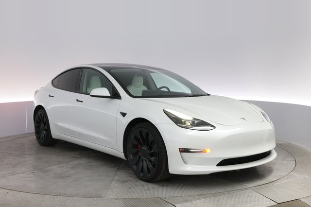 2023 Tesla Model 3 — photo 10 of 21