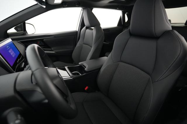 2024 Toyota bZ4X — photo 3 of 21