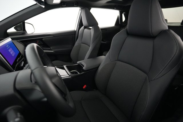 2024 Toyota bZ4X — photo 3 of 21